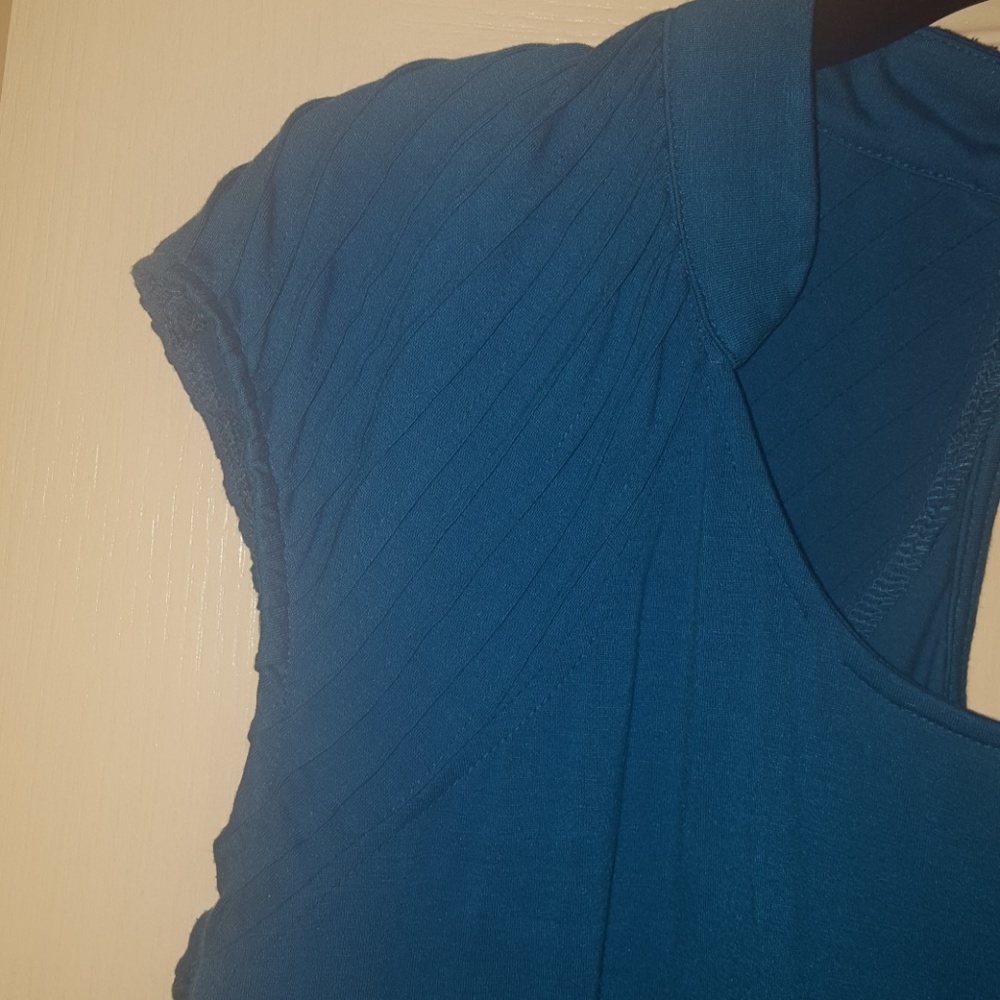 Tee - Picture 2 of 4